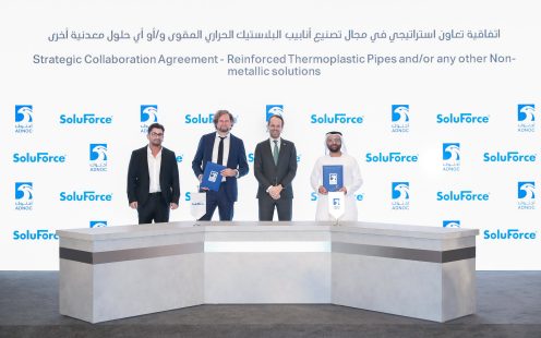 At the signing ceremony in Abu Dhabi. From right to left: Khalid Kuleib, Senior Vice President Research & Development ADNOC Group. Douwe Buzeman, Deputy Ambassador of The Kingdom of the Netherlands to the United Arab Emirates. Robert-Jan Berg, Managing Director SoluForce and Rami Al Ashraf, Managing Director New Waves Trading.