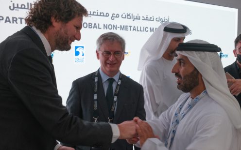 At the signing ceremony in Abu Dhabi. From right to left: Saleh Al Hashimi, Commercial Director ADNOC. Lody Embrechts, Ambassador of The Kingdom of the Netherlands to the United Arab Emirates. Robert-Jan Berg, Managing Director SoluForce.
